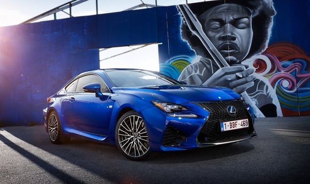 Lexus RC F z nagrodą „Playboya”