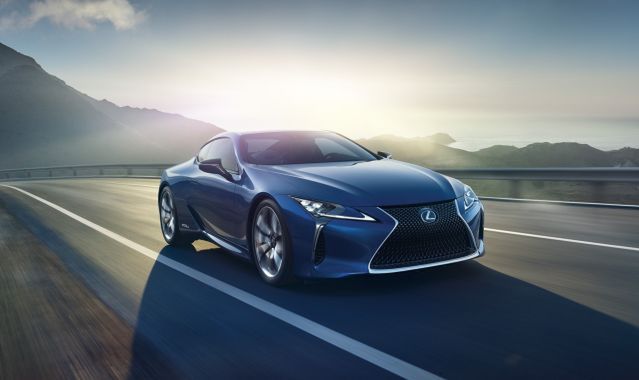 Lexus LC500h z dwiema skrzyniami biegów