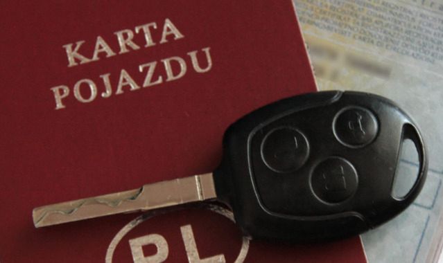 Karta pojazdu: można kierować wnioski o zwrot 425 zł