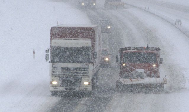 GDDKiA: trudna sytuacja na drogach, autostrada A2 z kłopotami