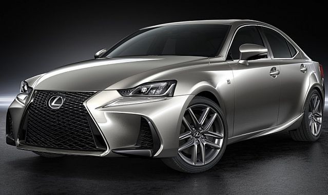 Lexus IS po kuracji odmładzającej