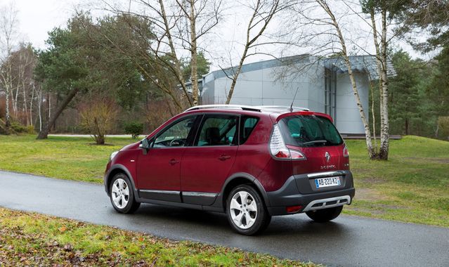 Renault Scenic Xmod: genewski debiut crossovera