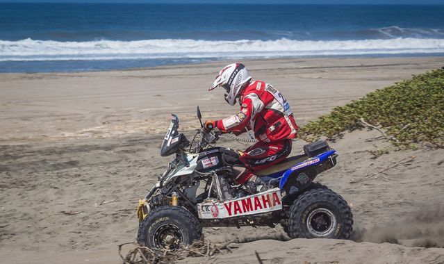 Łaskawiec na podium IV etapu Rajdu Dakar