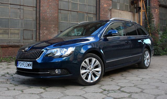 Skoda Superb Combi 2.0 TDI 4x4: czeski okręt