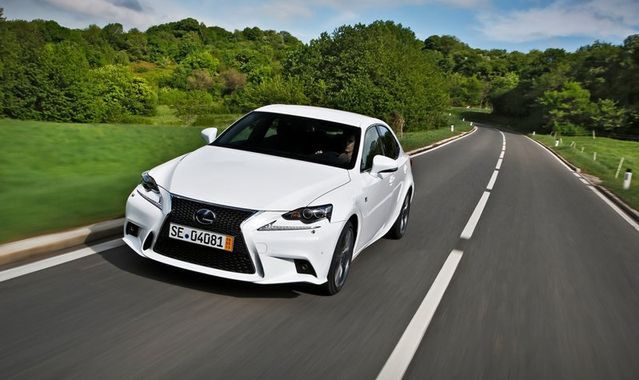 Lexus IS z pięcioma gwiazdkami Euro NCAP