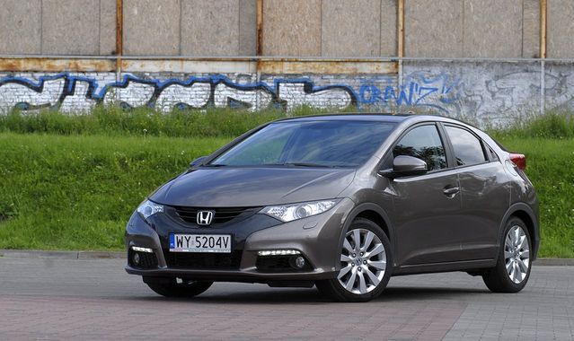 Honda Civic 1,6 i-DTEC vs VW Golf 1,6 TDI: walka o tron