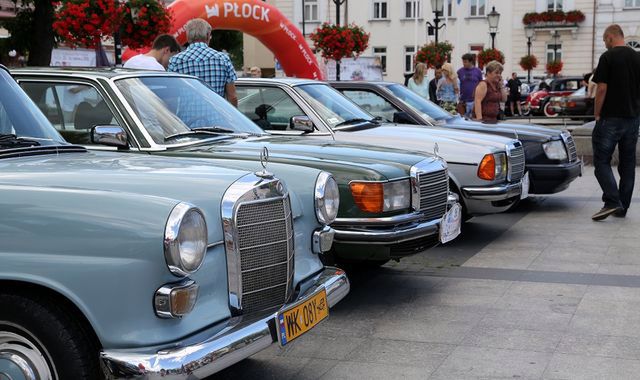 Zlot zabytkowych Mercedesów w Płocku