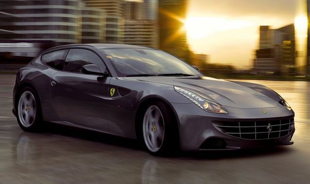 Policja w Dubaju kupiła Ferrari FF
