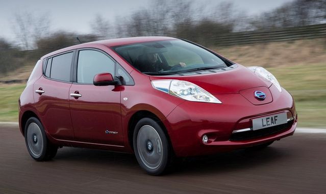 Nissan LEAF: szybciej i dalej