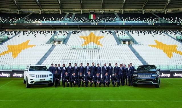 Jeep przekazuje auta piłkarzom Juventusu