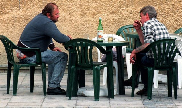 Alkoholicy będą pozbawiani praw jazdy