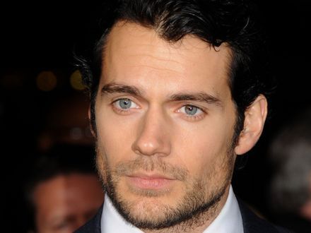 Henry Cavill agentem 007?