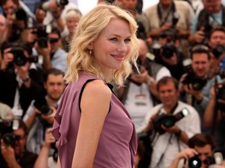 Szczęśliwa i spełniona Naomi Watts