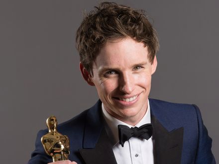 Eddie Redmayne kumpluje się z Parowozem Tomkiem