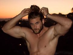 Brock O'Hurn - król męskiego koka