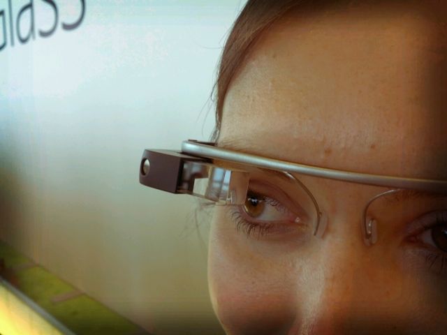 Za pomocą Google Glass będzie można sterować lodówką