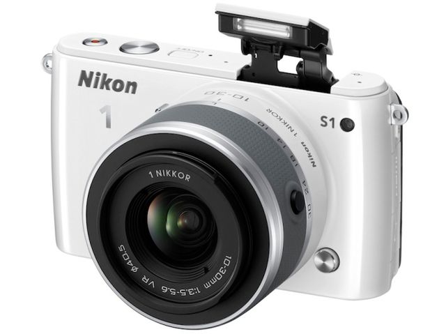 Nikon zaprezentował nowe aparaty i obiektywy