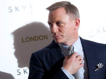 Daniel Craig zawstydzony uwielbieniem