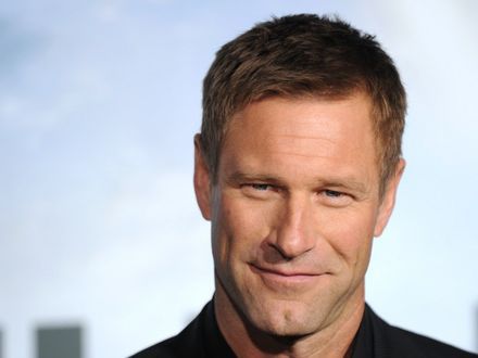 Aaron Eckhart wypędza demony