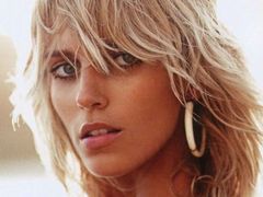 Anja Rubik nago dla Vogue!