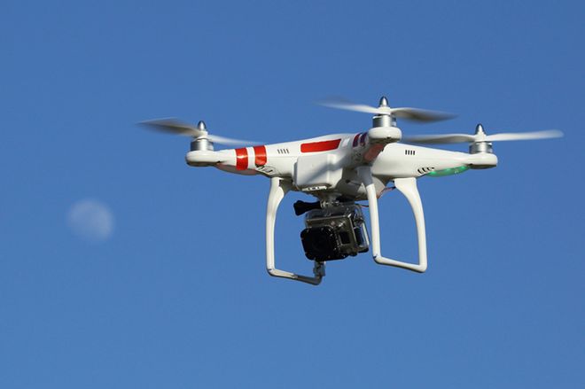 Komisja Europejska za rygorystycznymi standardami dla cywilnych dronów