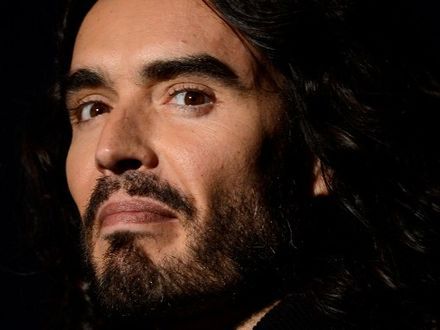 Russell Brand zachwycony nową kobietą