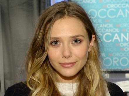 Naga Elizabeth Olsen nie jest sexy