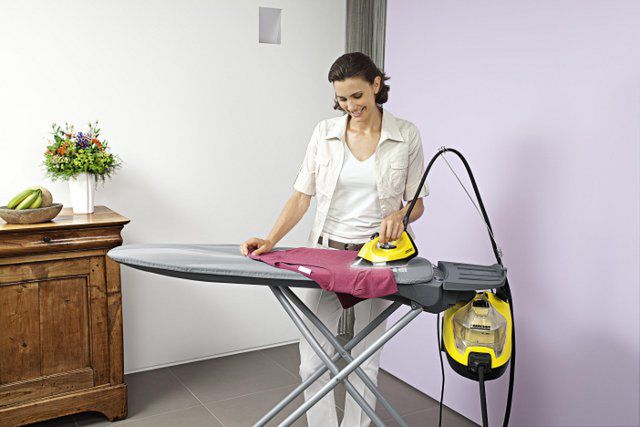 Karcher SI 2.600 CB - stacja do prasowania z żelazkiem parowym