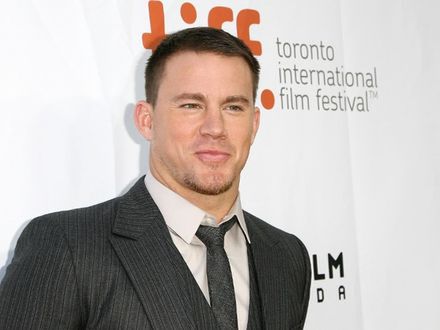 Channing Tatum rapuje dla jaj