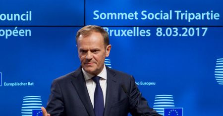 Donald Tusk wcale nie był "pewniakiem"? Na jaw wychodzą "napięte" relacje z Angelą Merkel