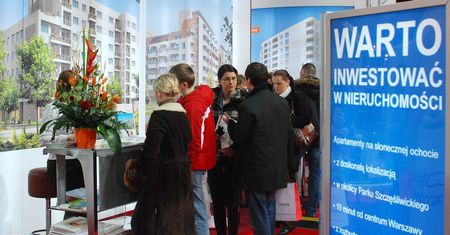 Rekordowa sprzedaż Dom Development. Akcje dewelopera najdroższe od lat
