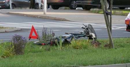 Potrącony rowerzysta trafił do szpitala