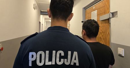 Kolumbijczyk zaatakował policjanta. Grożą mu 3 lata więzienia