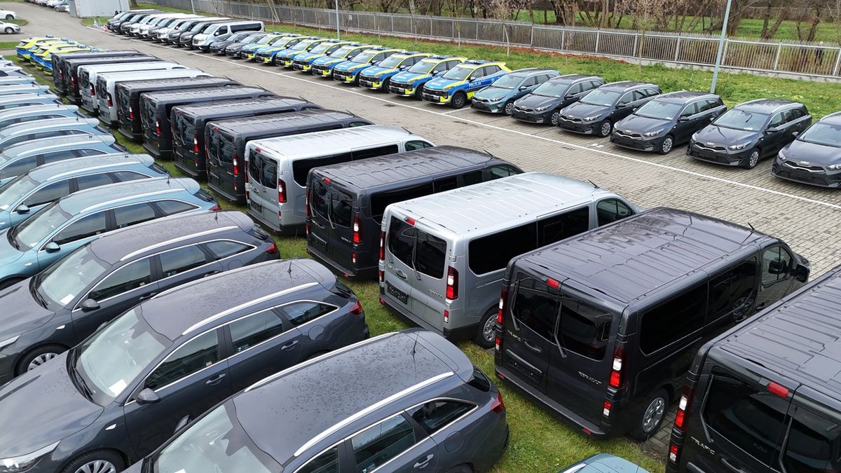 Nowe radiowozy polskiej policji