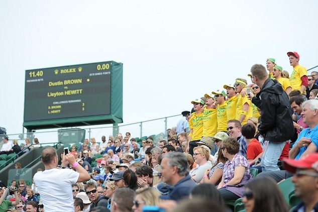 Lleyton Hewitt zawsze może liczyć na wsparcie kibiców! (fot. Twitter)