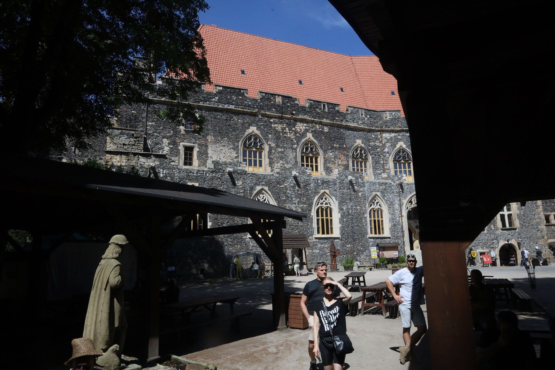 Średniowieczne mury i legenda o skarbach. Zamek Grodziec to niezwykłe miejsce, które wciąż kryje swoje tajemnice
