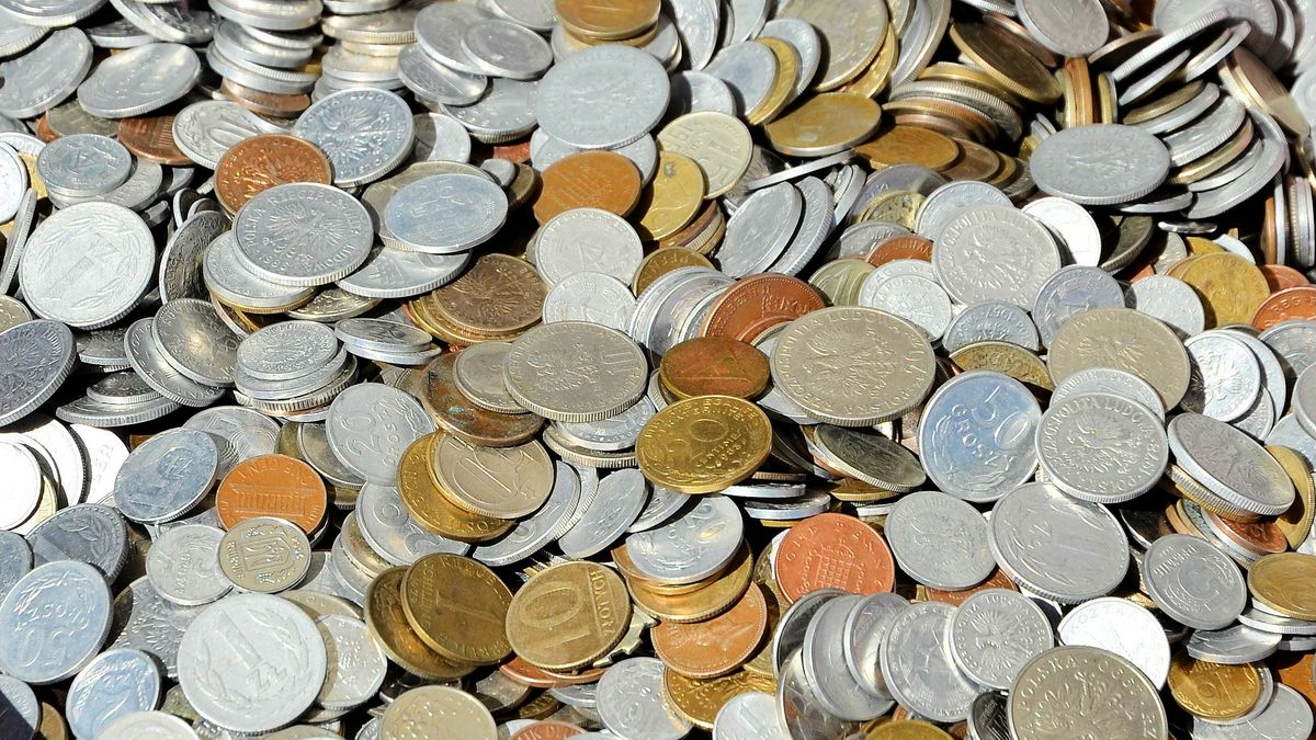 Old coins of different nationalities
coin, old, australia, rare, closeup, kangaroo, threepence, australian, two, business, eagle, change, wealth, 20, bank, one, 10, macro, ten, currency, color, vintage, background, grosz, zloty, metal, 2, 1, stack, pile, finance, copper, object, money, close, savings, penny, cent, cash, 5