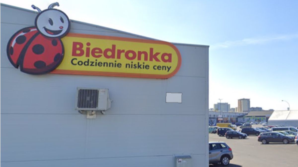 Sklep Biedronka.