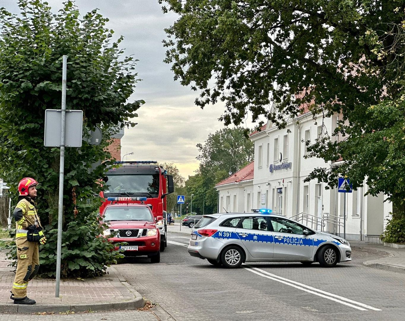 Setki ewakuowanych. Akcja służb we Władysławowie