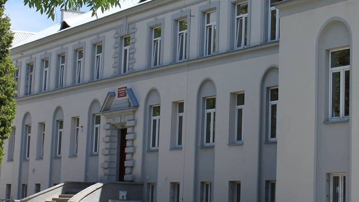 W liceum w Busku - Zdroju trwa konflikt.