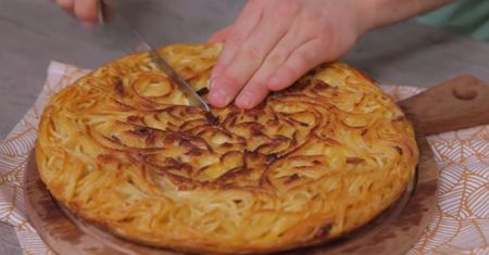 Przepis na fritattę makaronową. Pomysł na szybki obiad