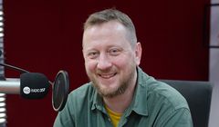 Michał Żakowski w Radiu 357 poprowadzi „Na dachu świata”, Agnieszka Szwajgier z audycją muzyczną