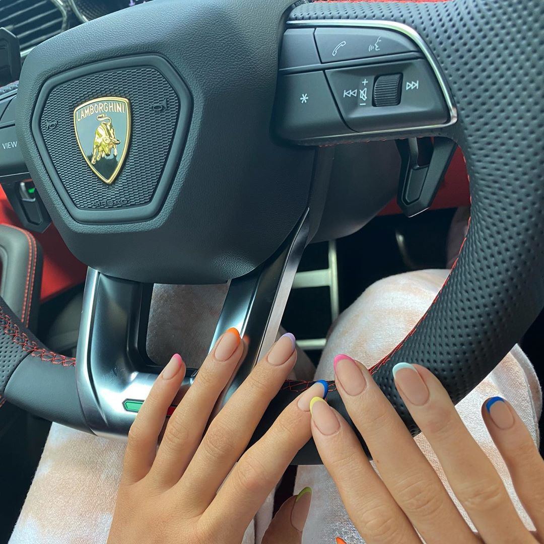 Kylie Jenner uwielbia chwalić się swoim życiem