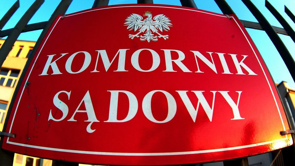 Coraz mniej prawników chce być komornikiem. Liczba kandydatów na aplikację komorniczą w 2017 r. zamknęła się jedynie w 223 osobach. To spadek o 40 proc. w porównaniu do roku ubiegłego.