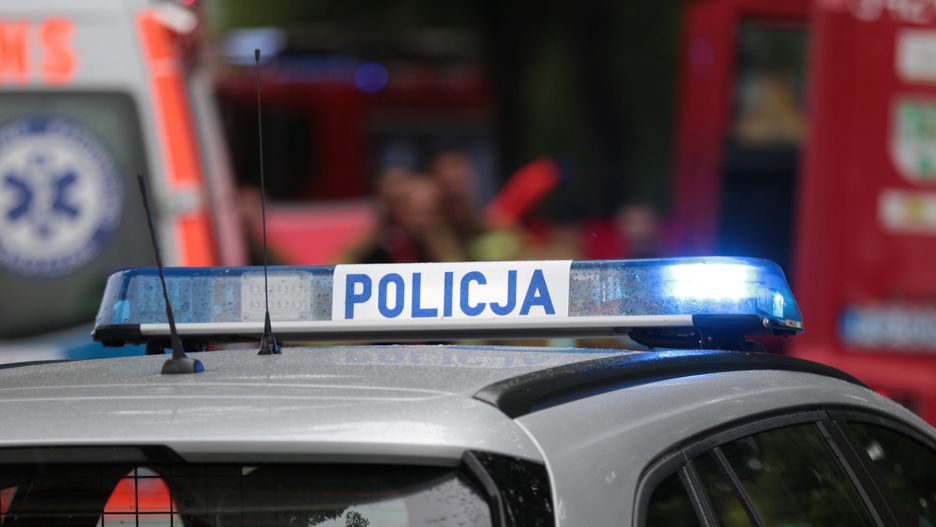 Ostrowite. Policjantka przygnieciona przez radiowóz (zdjęcie ilustracyjne)