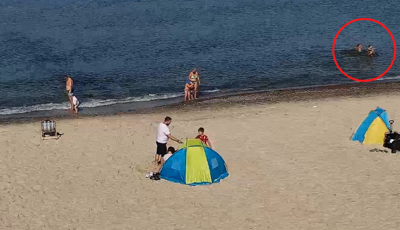 20 września, 13:22. Ujęcie z plaży w Sarbinowie