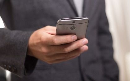Kraje UE uzgodniły przepisy w sprawie hurtowych stawek opłat za roaming