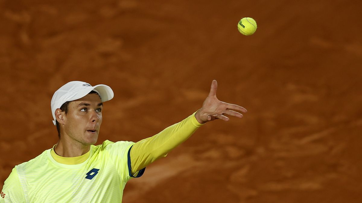 PAP/EPA / IAN LANGSDON / Na zdjęciu: Kamil Majchrzak