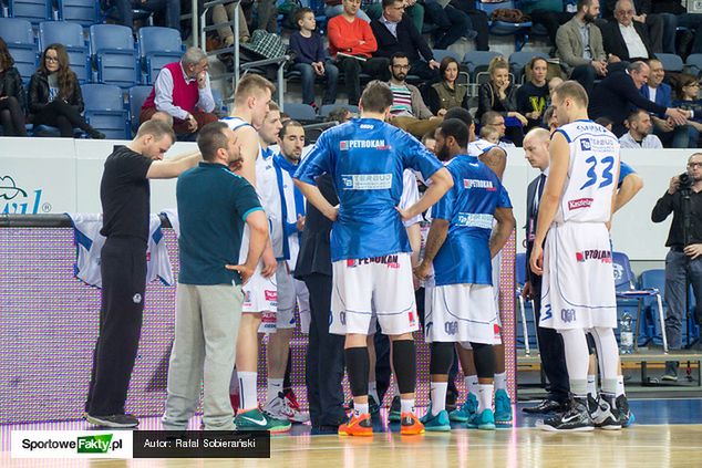 Anwil przegrał już piąty raz z rzędu. Czy w tym sezonie jeszcze wygra jakieś spotkanie?