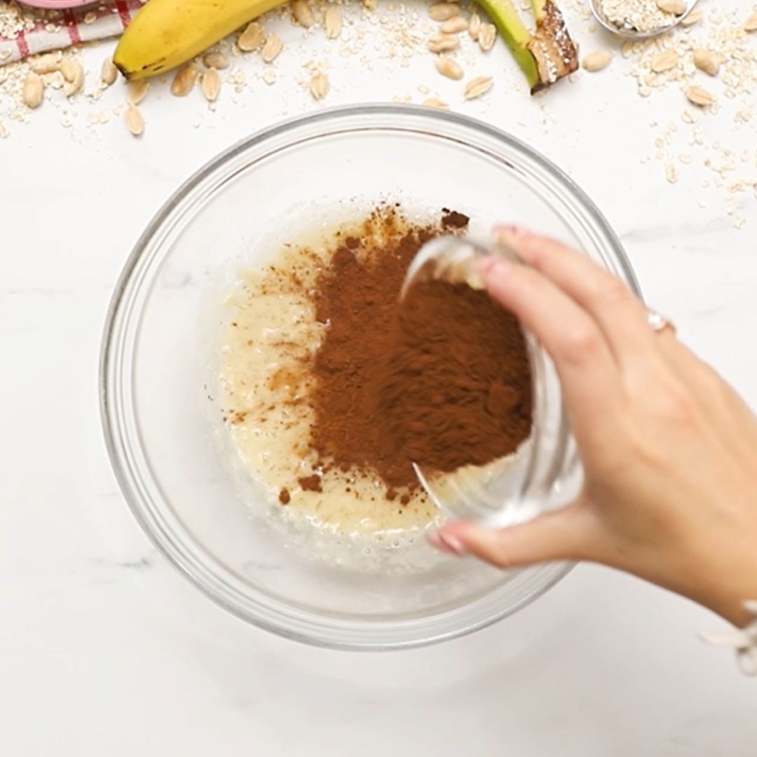 Najpierw przygotowuję bananową mieszankę